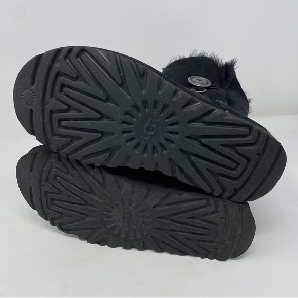 UGG Azaela Short Boots black size 5 - Picture 5 of 7